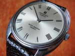 UNIVERSAL GENEVE 'WHITE SHADOW' QUARTZ 1975